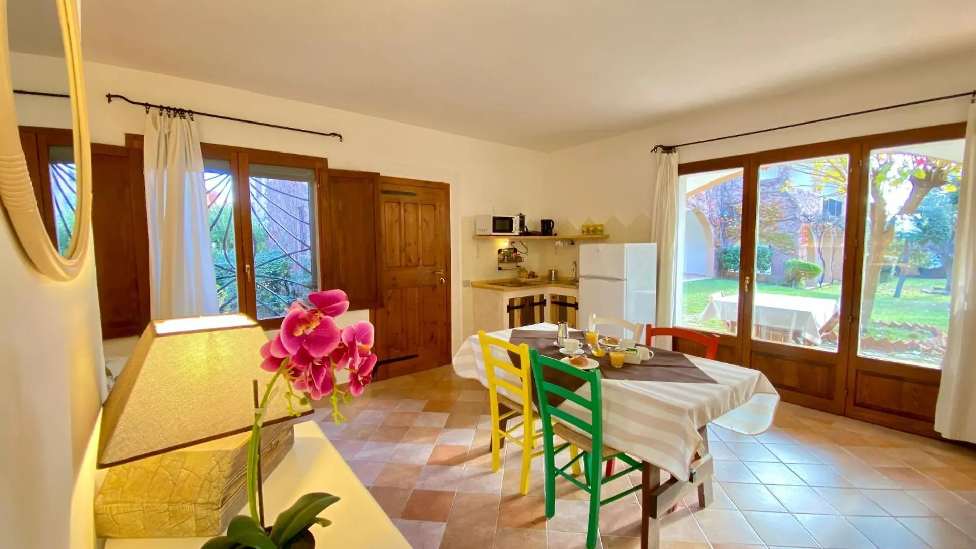 Residence La Rosa Porto San Paolo