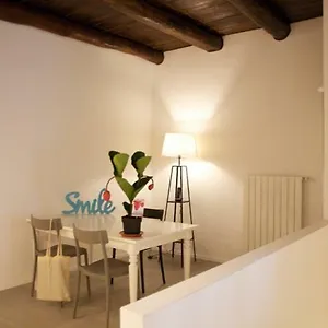 Bed & Breakfast Decumano 23 