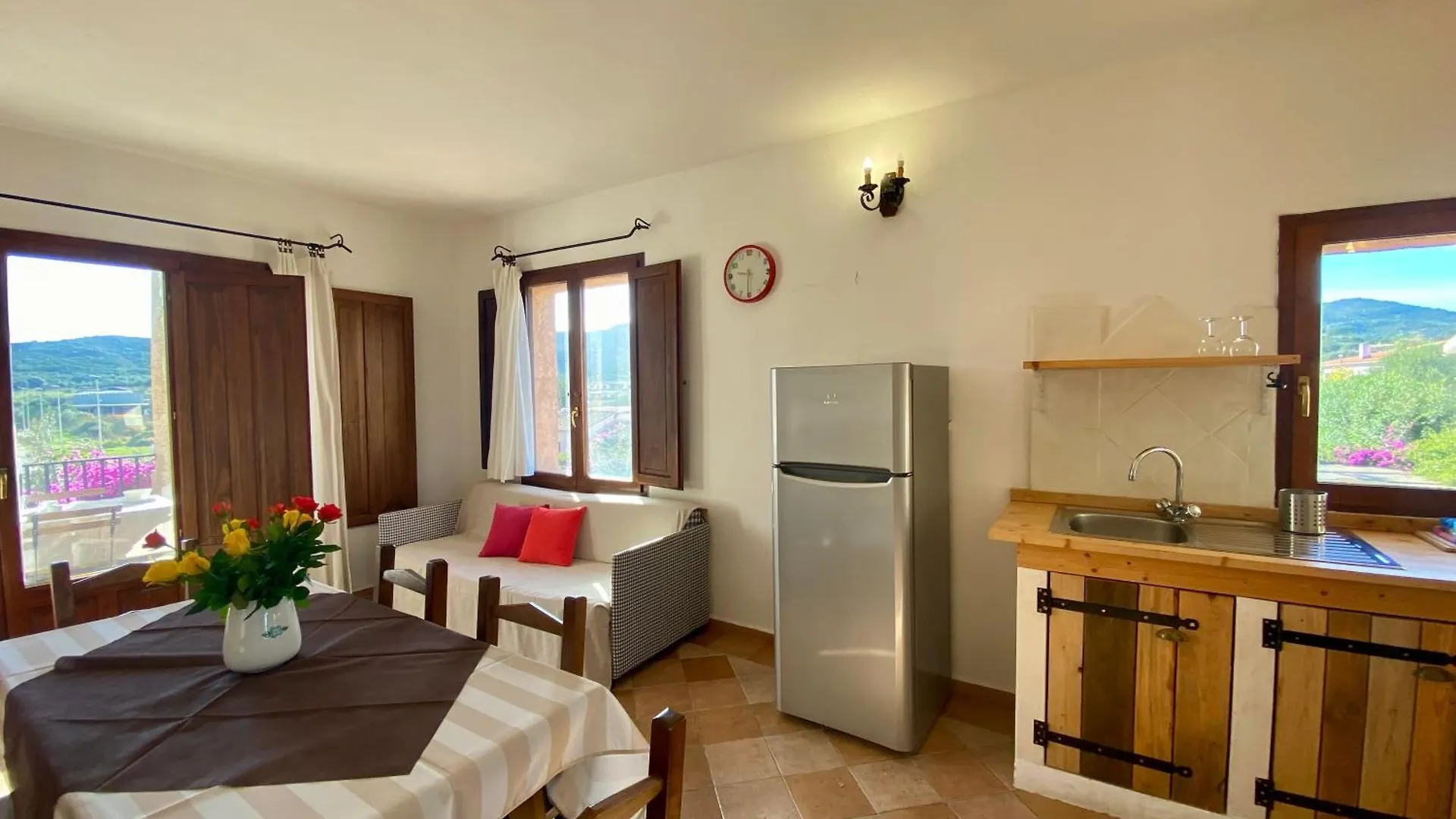 *** Aparthotel Residence La Rosa Porto San Paolo  Italia