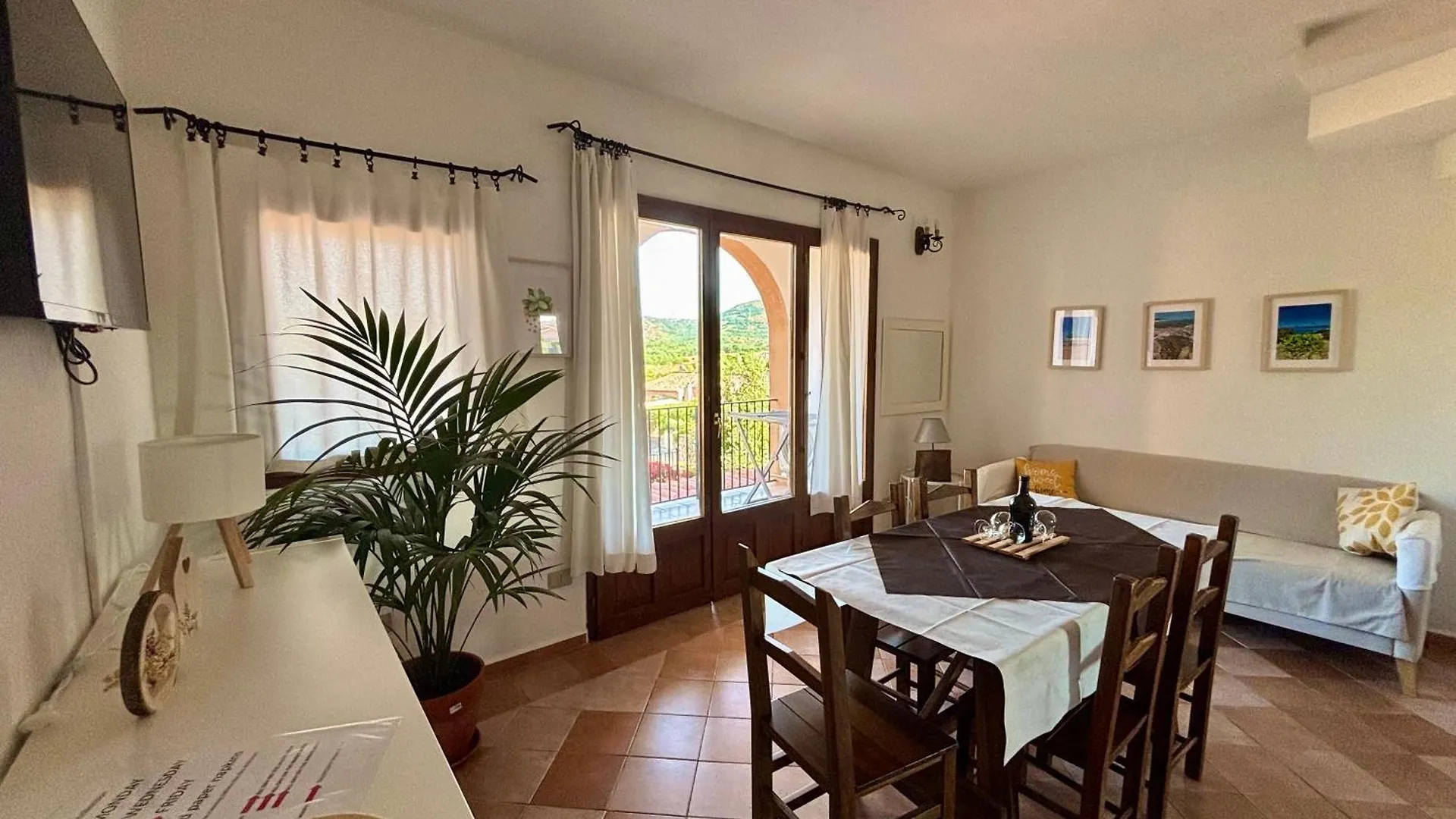 Aparthotel Residence La Rosa Porto San Paolo